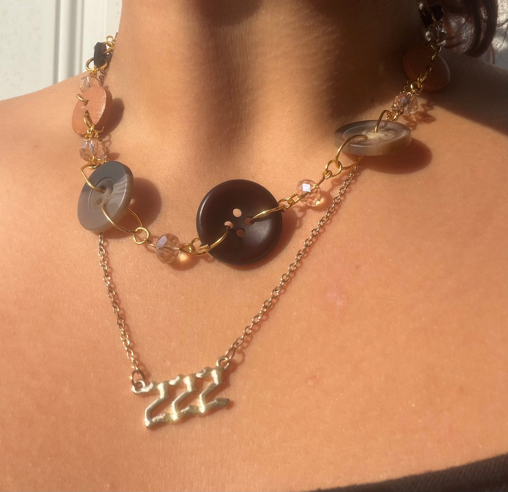 Button necklace